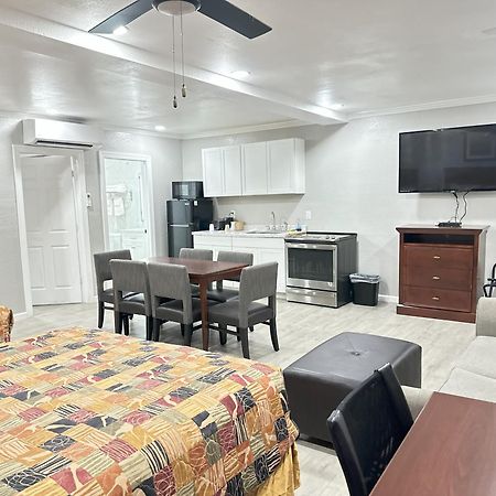 Sunshine Inn & Suites Venice, Florida Venice Gardens Екстериор снимка