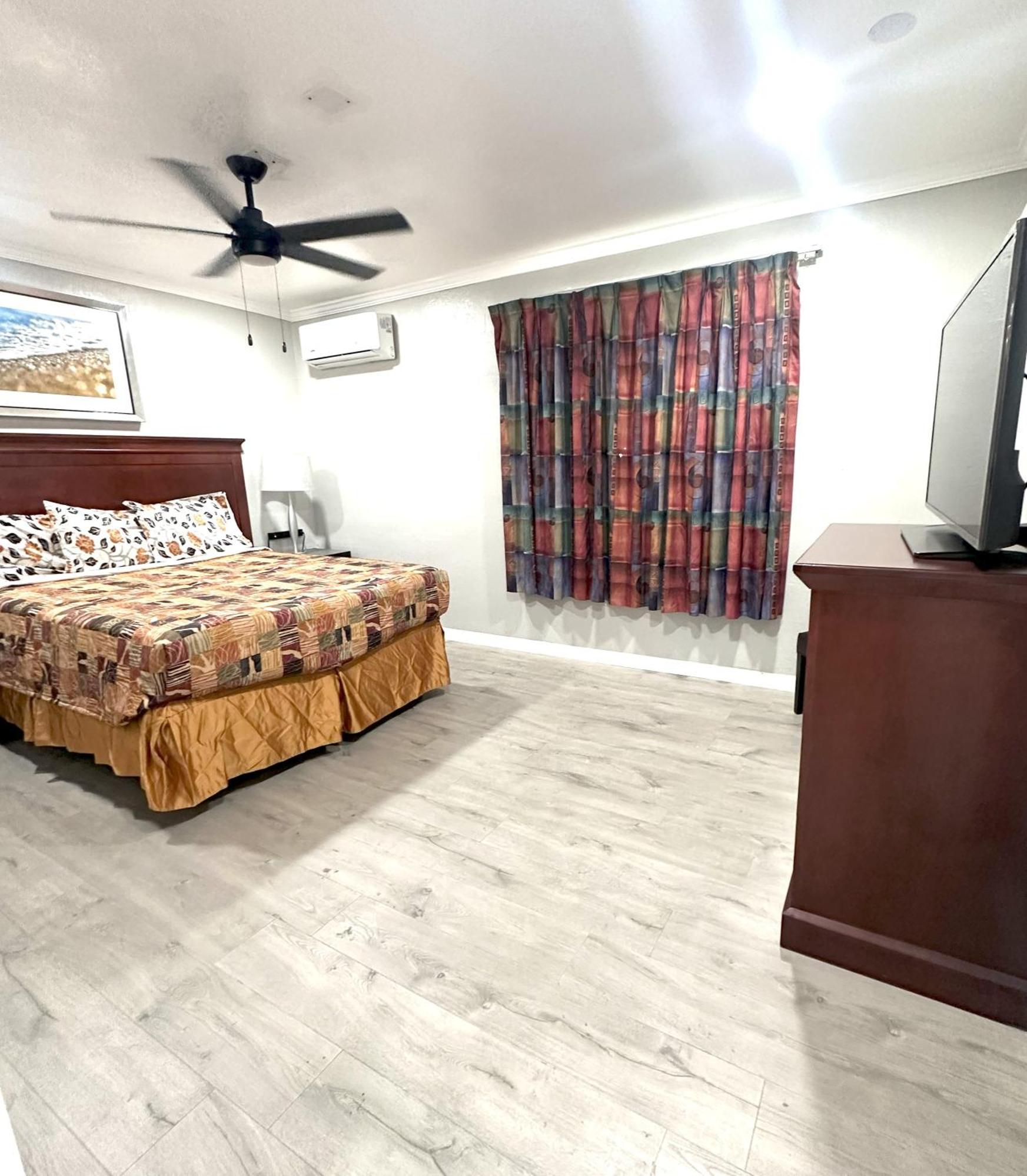 Sunshine Inn & Suites Venice, Florida Venice Gardens Екстериор снимка