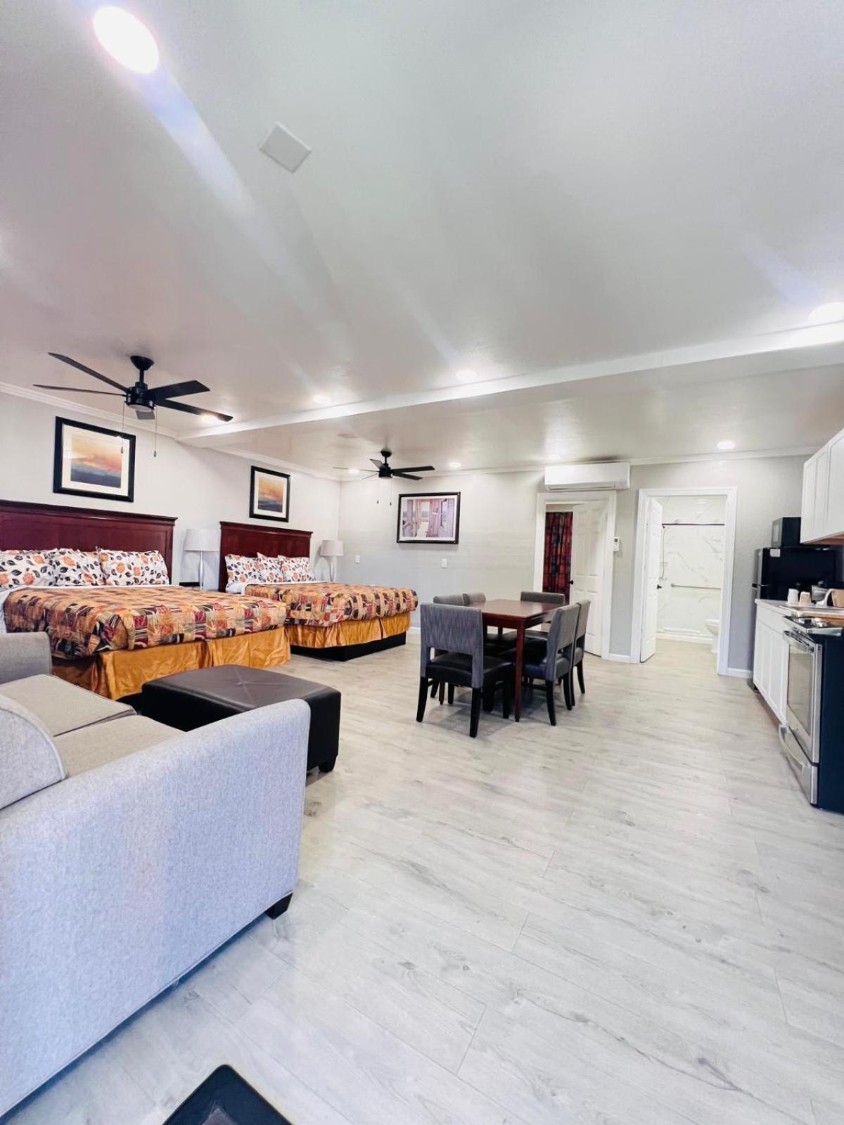 Sunshine Inn & Suites Venice, Florida Venice Gardens Екстериор снимка