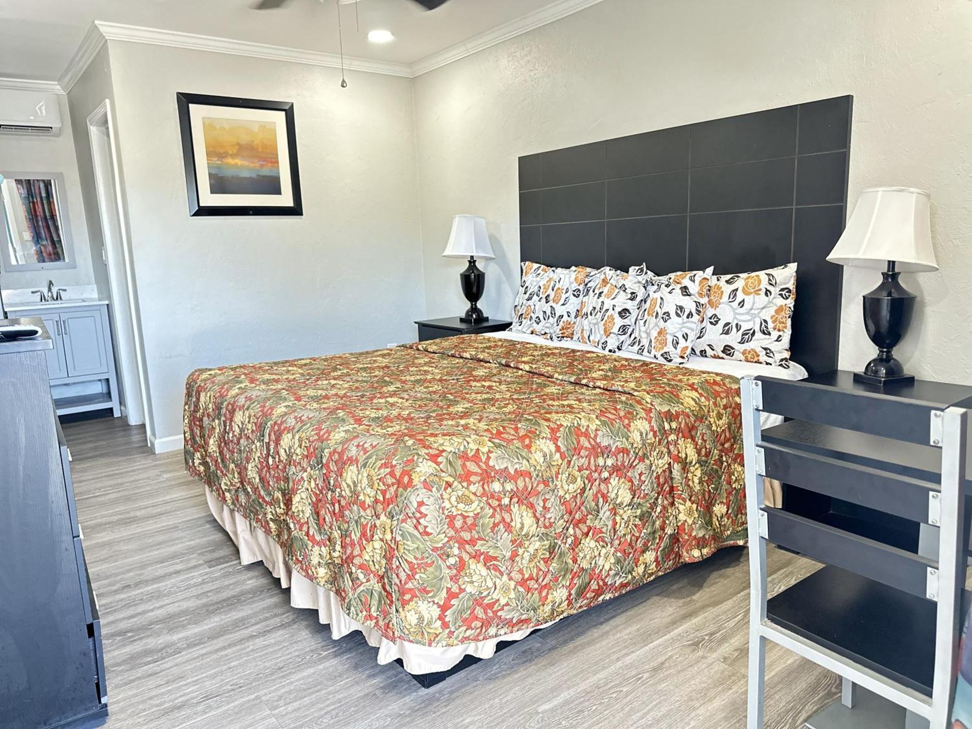 Sunshine Inn & Suites Venice, Florida Venice Gardens Екстериор снимка