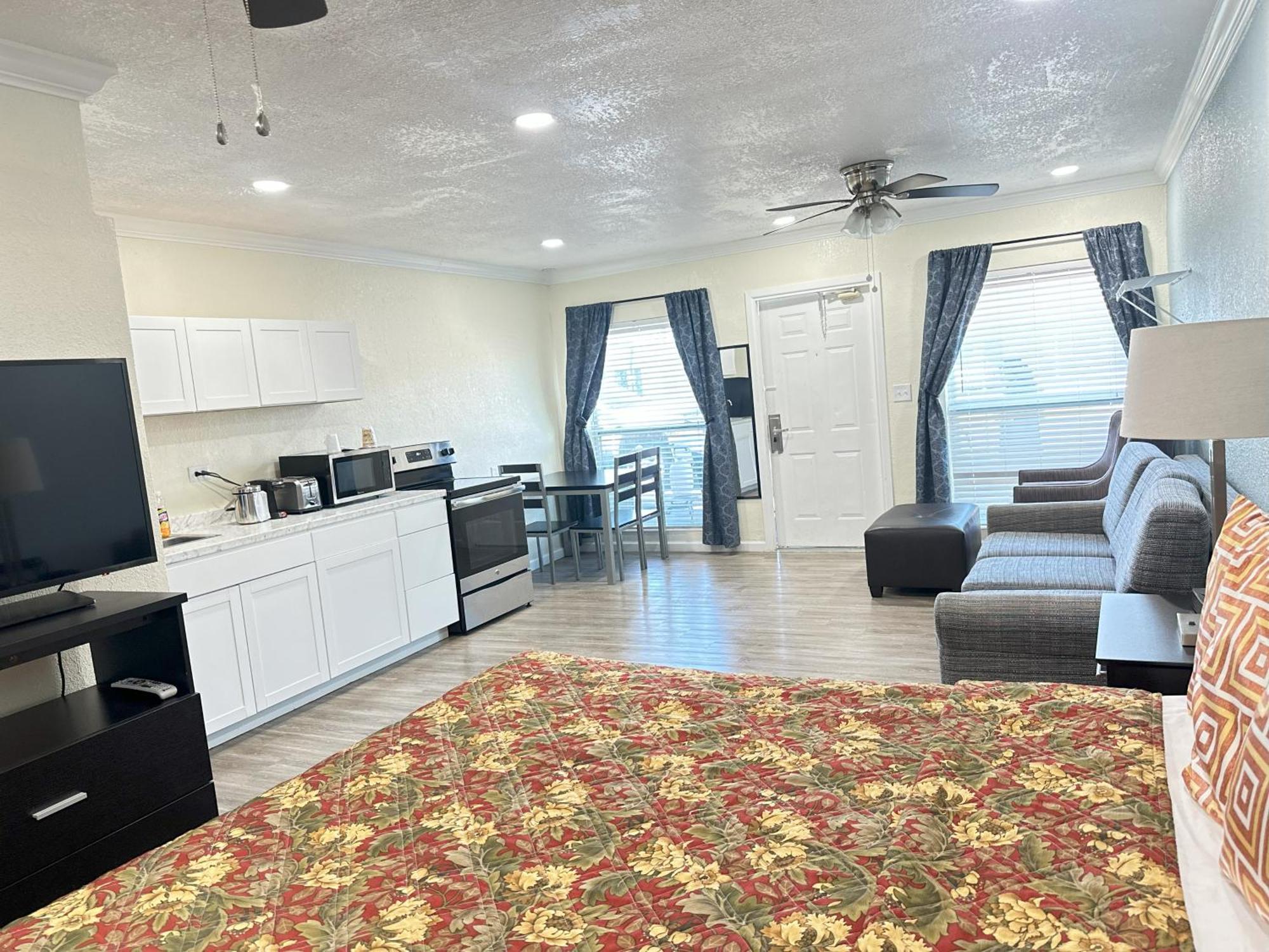 Sunshine Inn & Suites Venice, Florida Venice Gardens Екстериор снимка
