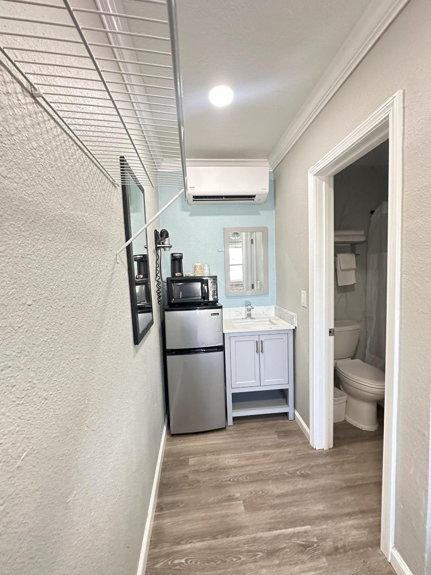 Sunshine Inn & Suites Venice, Florida Venice Gardens Екстериор снимка