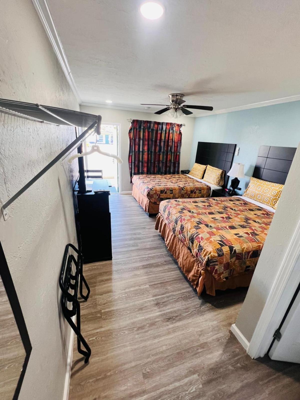 Sunshine Inn & Suites Venice, Florida Venice Gardens Екстериор снимка