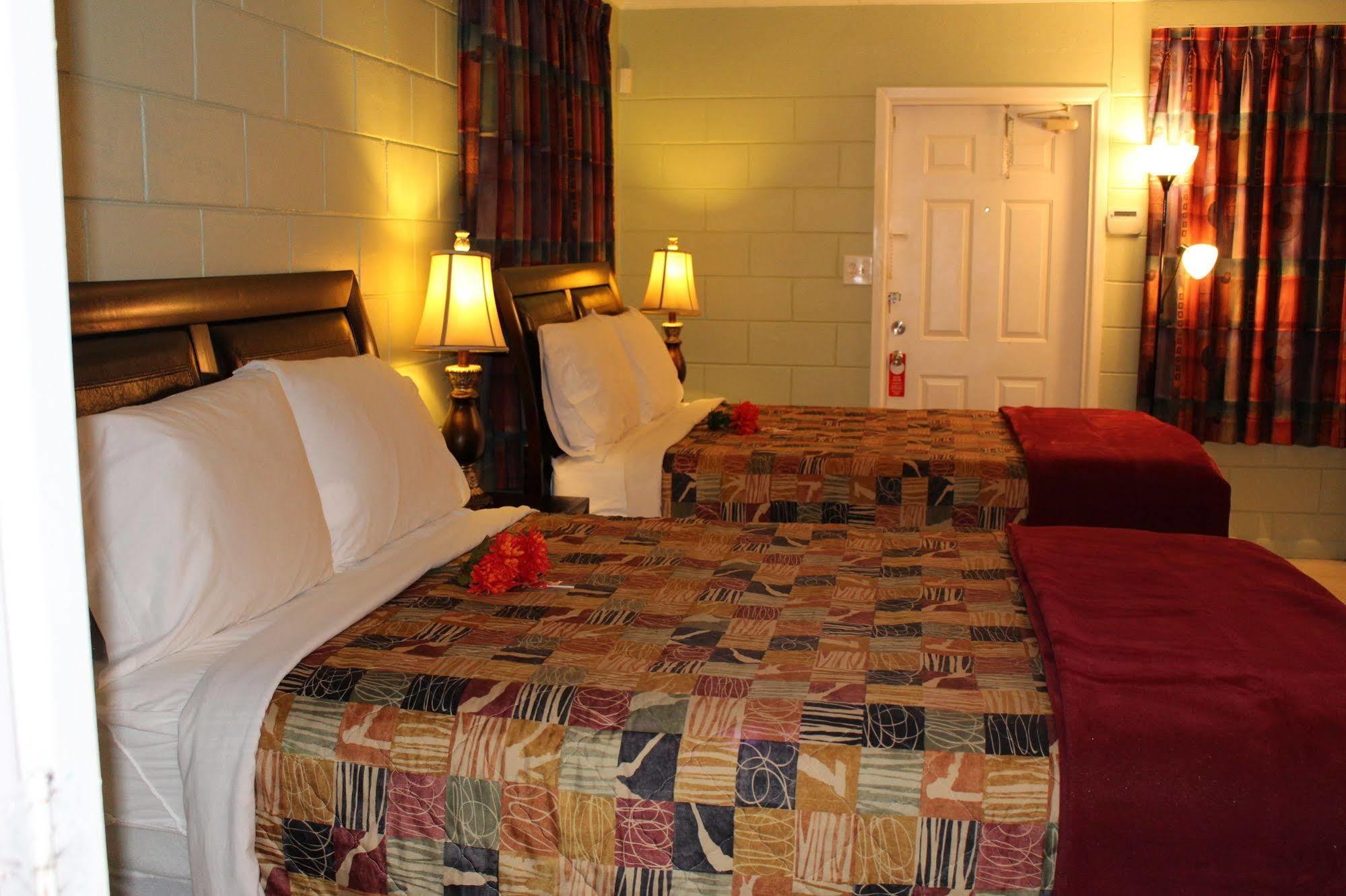 Sunshine Inn & Suites Venice, Florida Venice Gardens Екстериор снимка