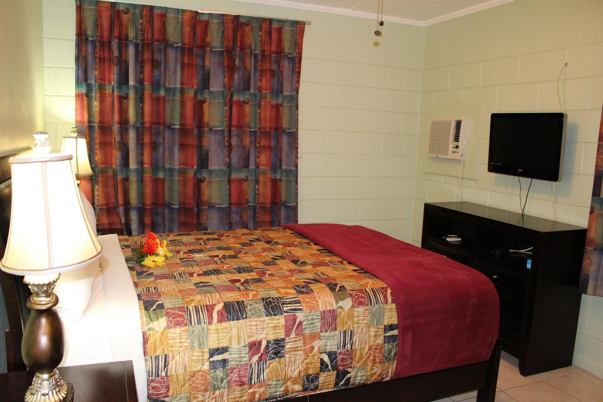 Sunshine Inn & Suites Venice, Florida Venice Gardens Екстериор снимка