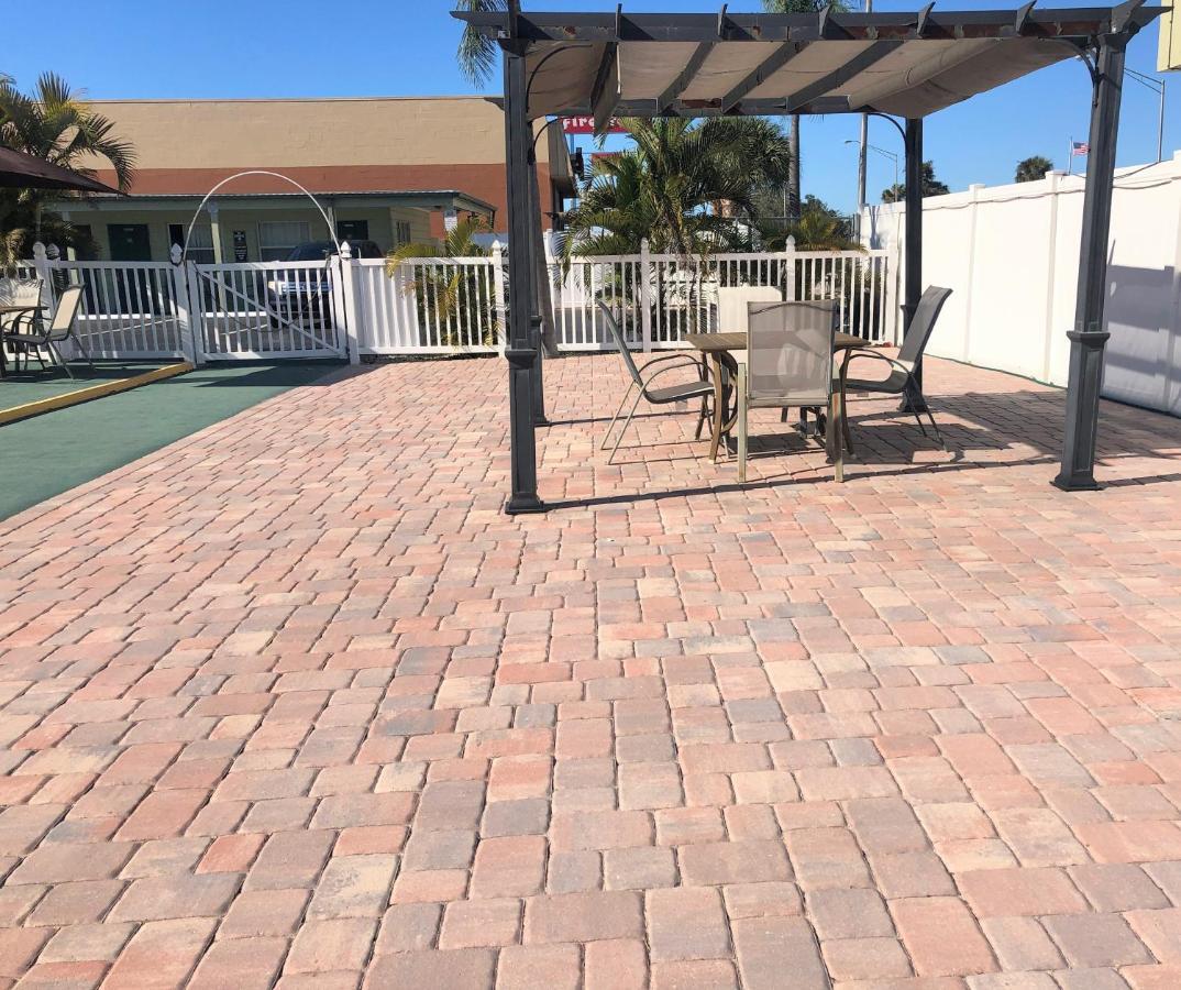 Sunshine Inn & Suites Venice, Florida Venice Gardens Екстериор снимка
